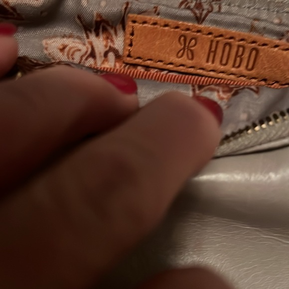 HOBO crossbody bag like brand new no stains perfect condition - Picture 2 of 12